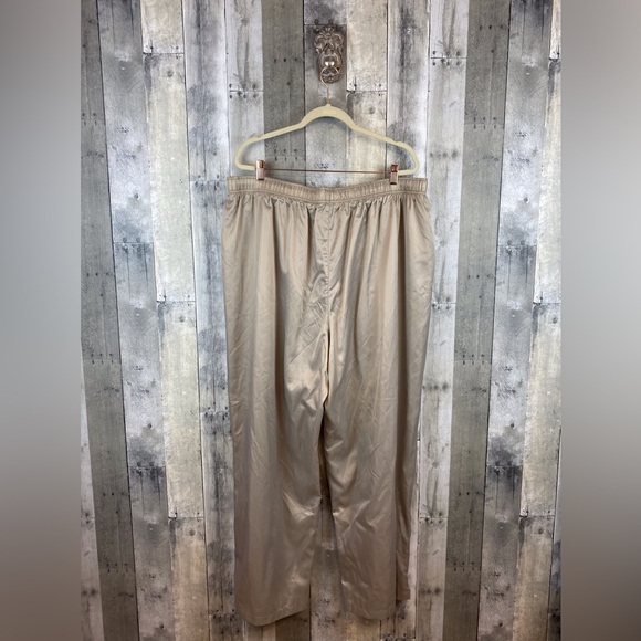 Skims Sporty Satin Straight Leg Pants in Sand Beige Size 4X New! - Picture 2 of 12